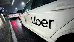 Uber, obligată la 7,35 milioane lei despăgubiri pentru muzica difuzată în mașini