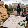 Scade alocația pentru copii, apare bursa de prezență: artificiul parlamentarilor