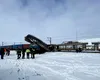Traficul feroviar rămâne blocat pe magistrala unde două marfare s-au ciocnit, iar un om a murit. CFR a anulat mai multe trenuri