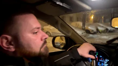 Vlad Piedone continuă deszăpezirile. A ieșit în plină noapte pe străzi: Monitorizăm atent situația din sector și sesizările primite de la cetățeni
