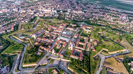 Alba Iulia este primul oraș din Transilvania care a primit titlul de 