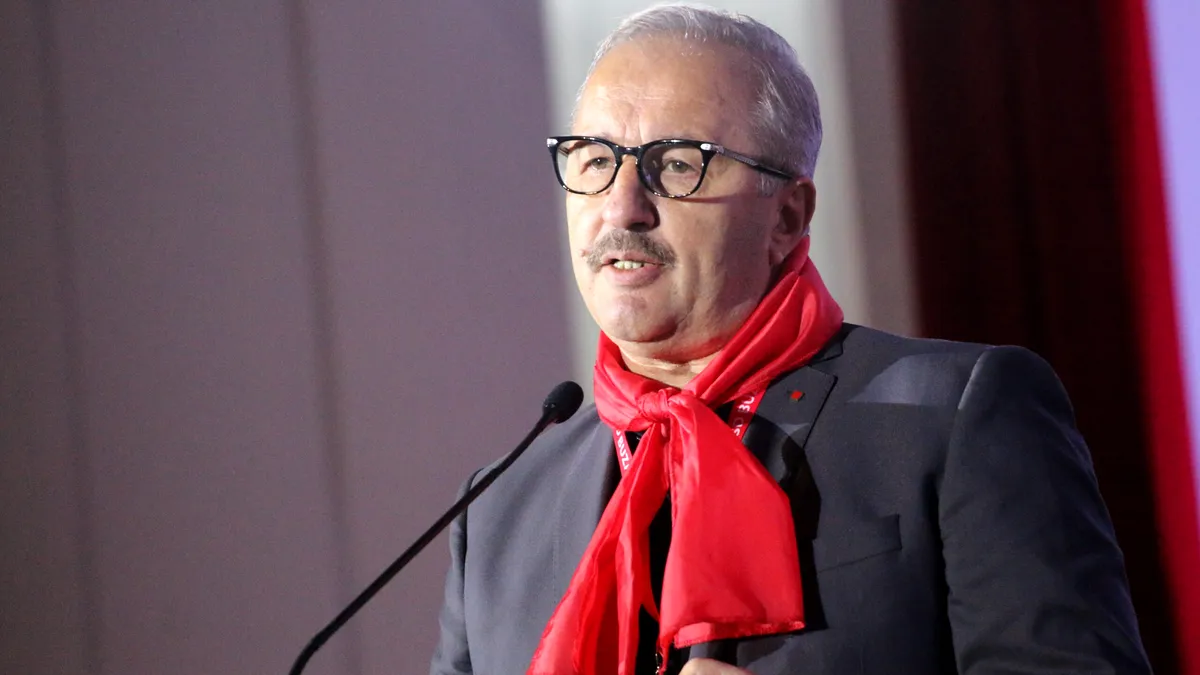 Vasile Dâncu: „Întotdeauna se termină banii când este vorba de profesori”