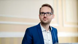 Cine a ieșit la încălzire pentru șefia USR