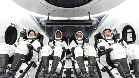Prima aterizare a unor astronauți pe timp de noapte, după jumătate de secol