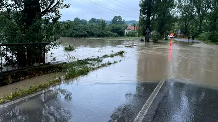 Prăpăd în Dolj și Vâlcea. Localități inundate - zeci de familii evacuate FOTO/VIDEO