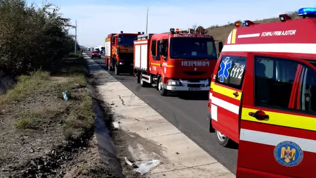 Cisternă cu acid fosforic, implicată într-un carambol în nordul județului Galați. Traficul este blocat