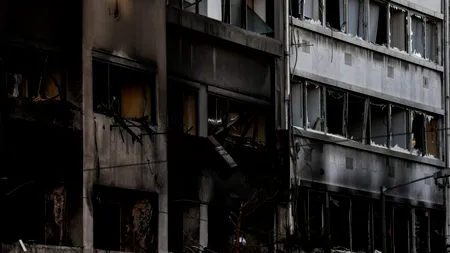 Explozie în centrul Atenei. Toate clădirile pe o distanță de 200 de metri au fost grav avariate