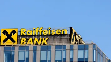 Raiffeisen Bank, amendată cu 20.000 de euro pentru încălcări GDPR: clienți afectați de retrageri ilegale, credite și conturi nesolicitate