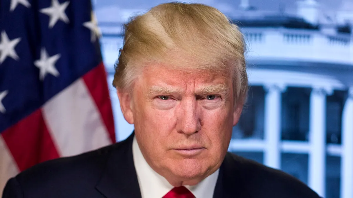 „Foarte trist”: Donald Trump despre ședința foto din Vogue a lui Zelenski și soția sa