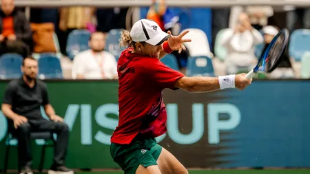 România s-a întors în Grupa Mondială II a Cupei Davis. Bulgaria s-a impus cu 3-1 în disputa de la Craiova