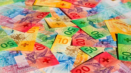 Moneda națională s-a apreciat puternic, vineri, față de francul elveția, la cursul oficial al BNR