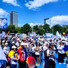Diana Șoșoacă și preoți în fruntea marșului anti-parteneriat civil din București: „Vrem normalitate, nu diversitate”