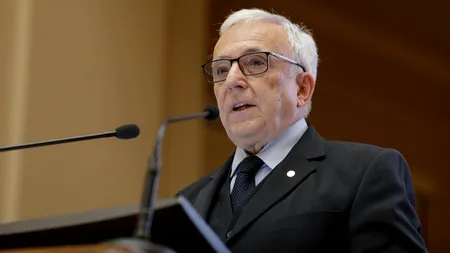 Mugur Isărescu: Avem costuri enorme de pe urma acestei pandemii pe care am finanțat-o