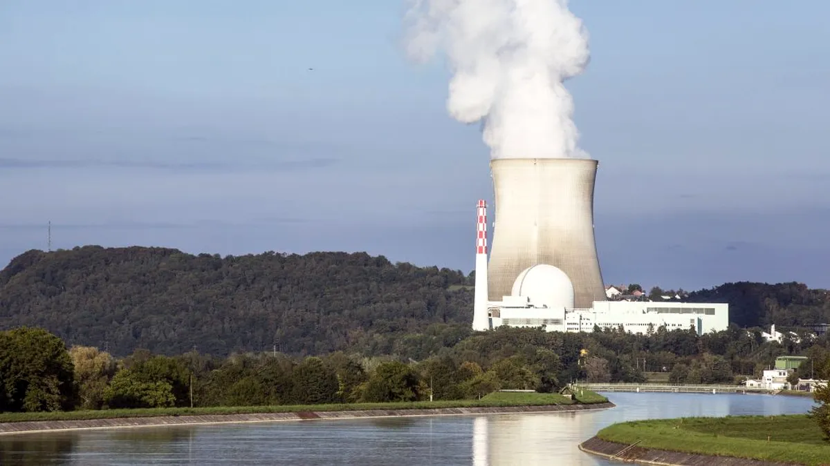 Germania: Ministrul Economiei exclude extinderea duratei de funcţionare a centralelor nucleare, pentru a economisi gaze