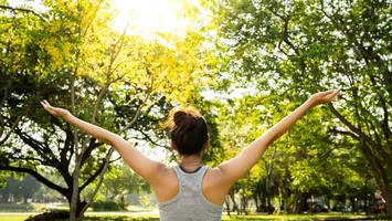 Ce recomandă medicii pentru menținerea energiei în perioada de tranziție spre primăvară