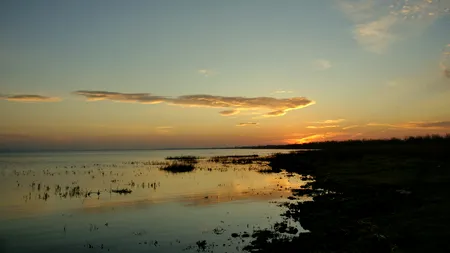 „Balatonul României”, lacul de 7.500 ha distrus de comuniști și abandonat de 25 de ani, din cauza incoerențelor legislative