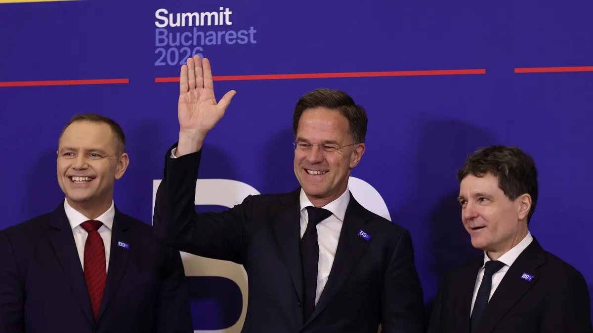 La summitul B9, Nicușor Dan cere creșterea cheltuielilor militare după modelul promovat de Donald Trump
