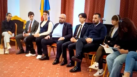 600 de elevi din Sectorul 5 vor beneficia de sprijin financiar prin programul  de burse „Educație pentru viitor - Bursele Fundatiei Tinmar”
