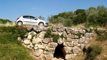 Podul pe care se circulă neîntrerupt de peste trei milenii (Video)