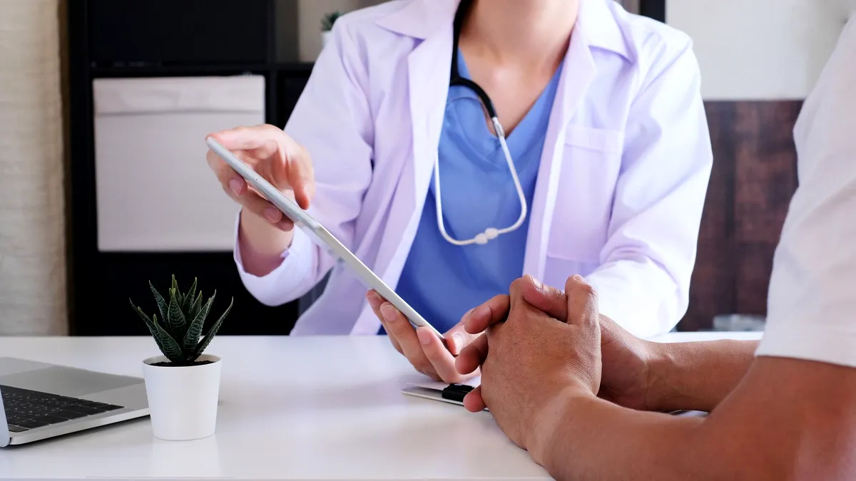 Sistemul informatic al CNAS afectează serviciile medicale, avertizează medicii specialiști