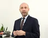 Zeci de milioane pe sisteme care nu merg, apoi angajări noi. Sabin Sărmaș, despre digitalizarea făcută „la noi”