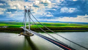 Noi probleme la podul peste Dunăre de la Brăila: Podul intră din nou în reparații
