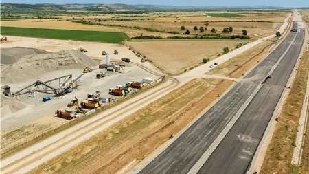 Autostrada părăsită vreme de 15 ani a prins contur după 6 luni de mobilizare. Imagini cu șantierul unde se lucrează la foc automat (VIDEO)