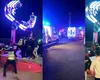 Groază într-un parc de distracții: 17 copii au rămas suspendați într-un carusel defect (VIDEO)