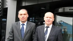 Vor Carrefour, dar nu au bani. Frații Dedeman, blocați la o tranzacție de 823 milioane de euro