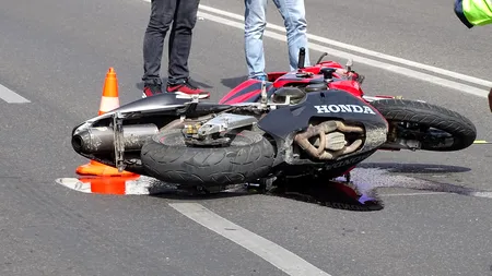 Accident grav pe Podul Basarab. Un motociclist este resuscitat