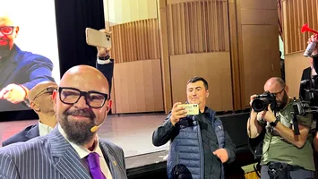 Piedone și-a lansat partidul şi anunţă că vrea să intre în Parlament, din 2028 (VIDEO)