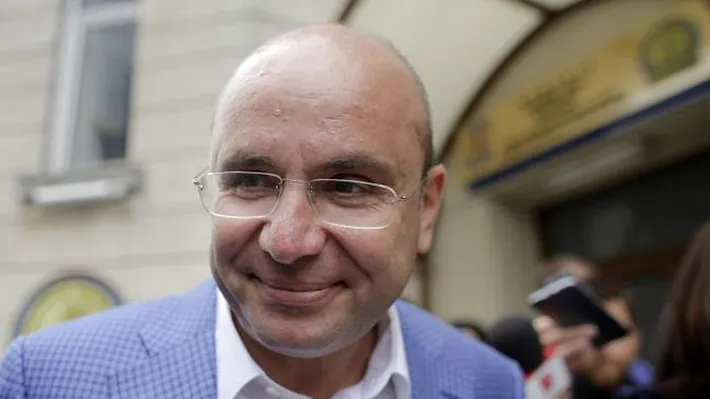 Aberația zilei: Cozmin Gușă a aflat ce face Germania dimineața, la cafea!