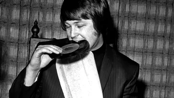 A murit un pionier al surf-rock-ului american: Brian Wilson și miracolul sonor al Beach Boys