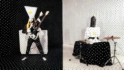 Cutiuța muzicală: Angine de Poitrine sau cum sună muzica atunci când refuză să se poarte frumos