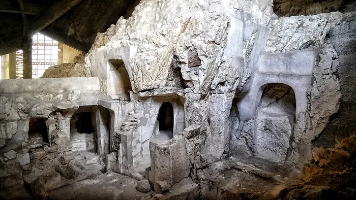 Sursa: Discoverdobrogea.ro / Bisericile din cretă de la Murfatlar