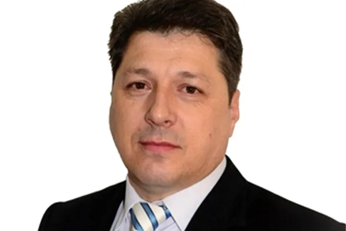 Un primar PNL din Prahova, agresiv cu o jurnalistă sub ochii unui polițist local
