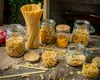 Alertă alimentară: 12 produse de larg consum, rechemate în supermarket. Ce rețea le-a comercializat