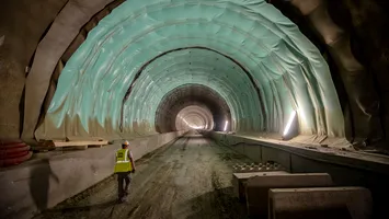 S-au făcut toate calculele. Când va primi „botezul“ asfaltului primul tunel de autostradă din România