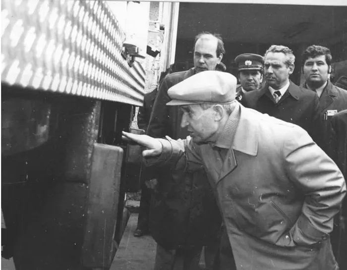 Tovarășul Nicolae Ceaușescu, într-o vizită de lucru la Brașov / Foto: bizbrasov.ro