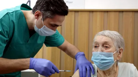 Vaccinul cu numărul 1.000.000, administrat unei femei în vârstă de 86 de ani FOTO