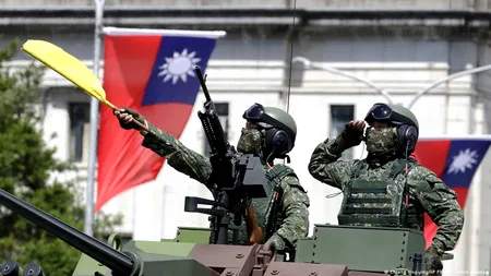 Armata chineză a tras proiectile către strâmtoarea Taiwan, după începerea unor ample exerciţii militare