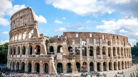 Unii turiști sunt nemulțumiți că la Colosseum sunt scaune de piatră și nu e acoperiș