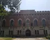 Dorel de Timișoara s-a pus pe statuile medievale