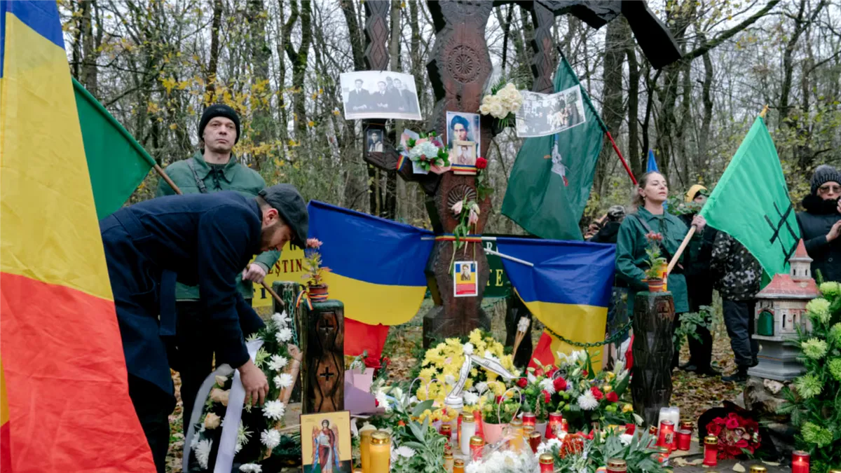 8 persoane trimise în judecată pentru afișarea de simboluri legionare, pe Facebook