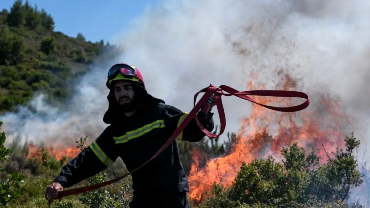 Incendii în Grecia: Pompierii din România și Moldova fac echipă în insula Evia