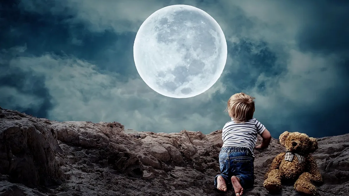 Luna Plină și superstițiile la români. De ce nu pot dormi unii oameni