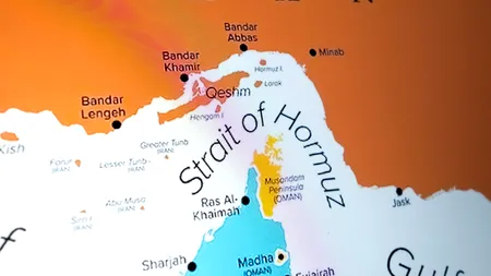 Criza din Strâmtoarea Ormuz blochează fluxul de energie spre Asia și aruncă prețurile petrolului în aer