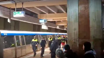 Evacuare la metrou: o pasageră a căzut pe șine la stația Constantin Brâncoveanu