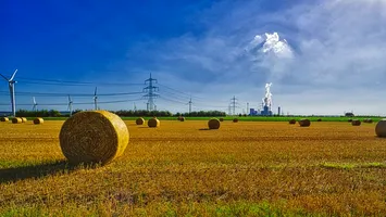 Statul plătește munca din gospodărie. Cine poate primi pensie și asigurare medicală