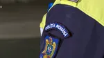 Un fost poliţist a lovit o mașină cu o femeie și doi copii, apoi a fugit. A fost testat pozitiv la droguri
